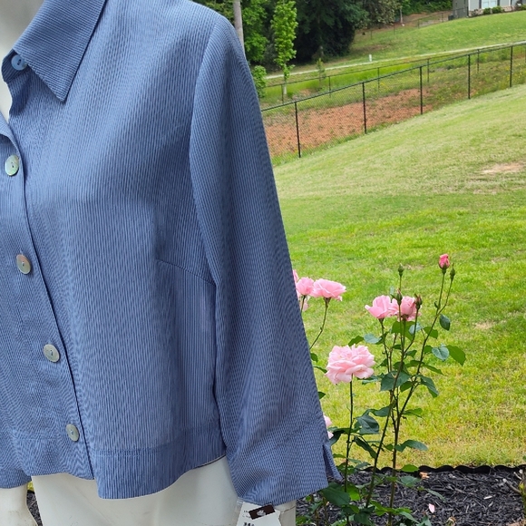 Maggy London Button-Up Jacket - Picture 4 of 9